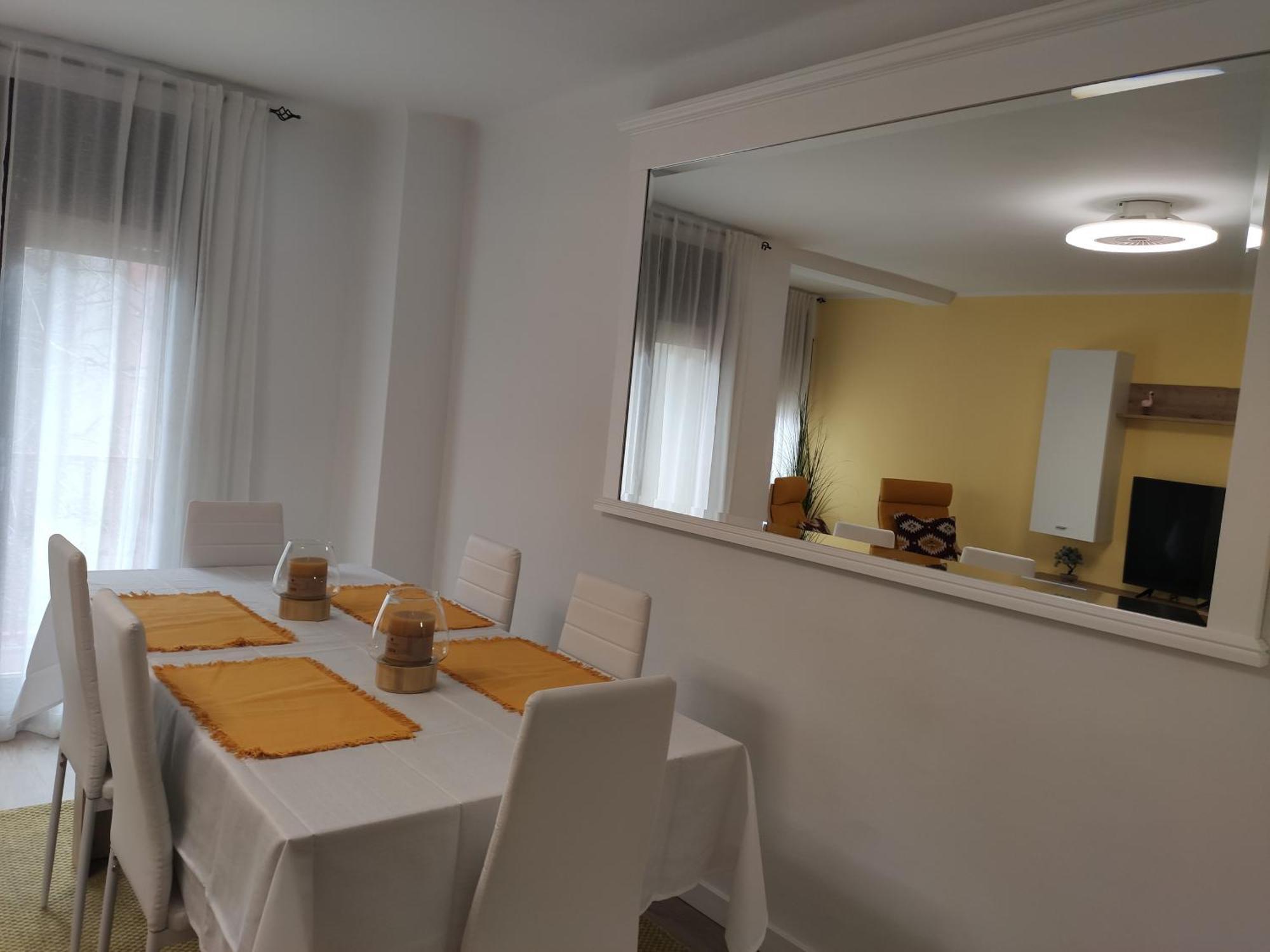Apartamento Confort II La Seu d'Urgell Exteriör bild