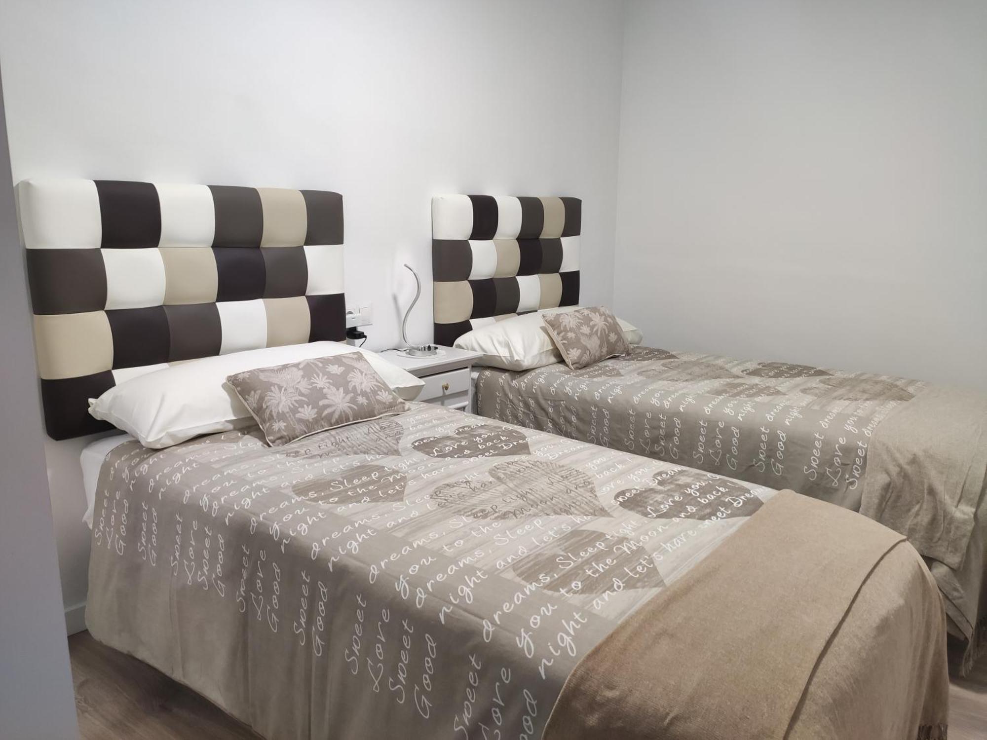 Apartamento Confort II La Seu d'Urgell Exteriör bild